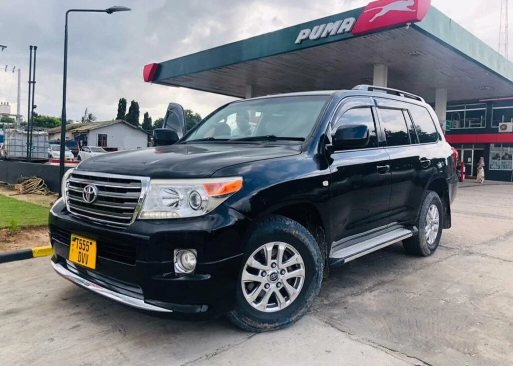 Hire Landcruiser V8 Vx V.I.P
